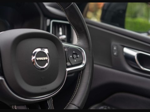 Volvo XC60 2.0 XC60 R-Design T6 Recharge AWD Auto 4WD 5dr 41