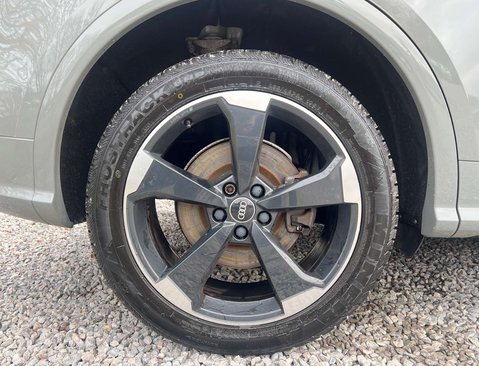 Audi Q5 2.0 Q5 Black Edition 40 TDI Quattro Semi-Auto 4WD 5dr 12