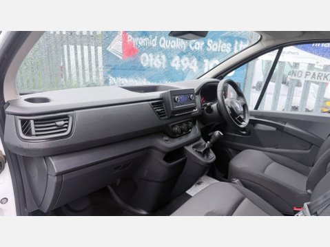 Renault Trafic 2.0 dCi Blue LL30 Business L2 H1 Euro 6 (s/s) 5dr 13