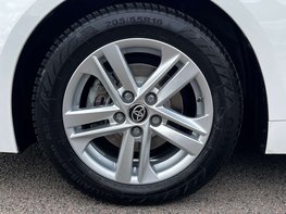 Toyota Corolla 1.8 Corolla Icon HEV CVT 5dr 12