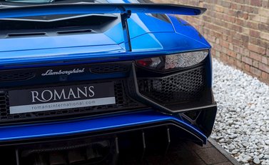 Lamborghini Aventador SV LP 750-4 Coupe 24