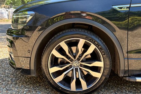 Volkswagen Tiguan R-LINE TECH TSI 4MOTION DSG 48