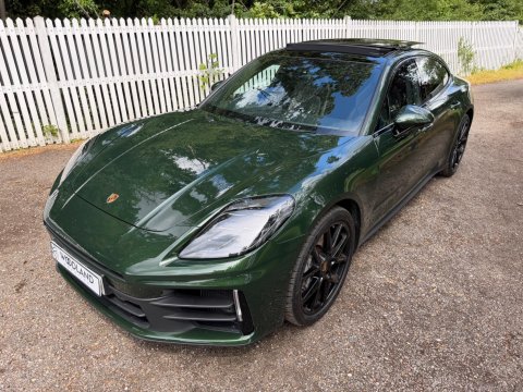 Porsche Panamera 4 PDK 15