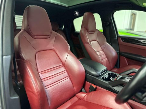 Porsche Cayenne 3.0T V6 Coupe 5dr Petrol TiptronicS 4WD Euro 6 (s/s) (340 ps) 31