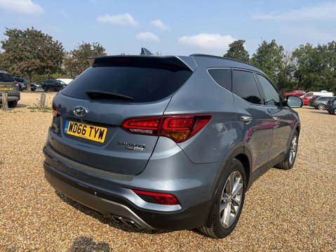 Hyundai SANTA FE CRDI PREMIUM SE BLUE DRIVE 12
