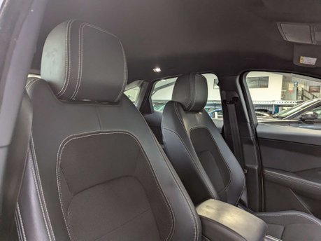 Jaguar E-Pace 2.0 E-Pace R-Dynamic D 4X2 5dr 52