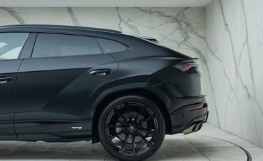 Lamborghini Urus S 37