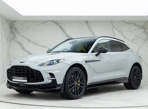 Aston Martin DBX 707 6