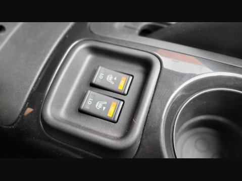 Nissan Juke TEKNA DIG-T 21