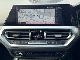 BMW 3 Series 2.0 320i M Sport Auto 4dr 31
