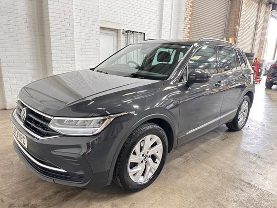 Volkswagen Tiguan LIFE TSI DSG