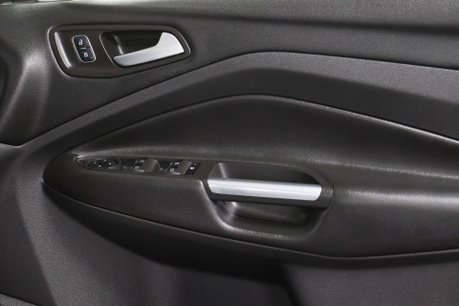 Ford Kuga ST-LINE TDCI 31