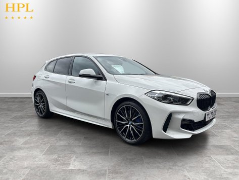 BMW 1 Series 1.5 118i M Sport (LCP) Hatchback 5dr Petrol DCT Euro 6 (s/s) (136 ps) 2 Own