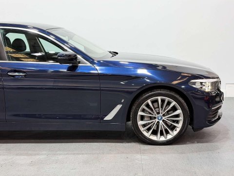 BMW 5 Series 2.0 530e 9.2kWh SE Saloon 4dr Petrol Plug-in Hybrid Auto Euro 6 (s/s) (252 17