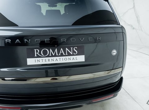 Land Rover Range Rover P530 SV 36