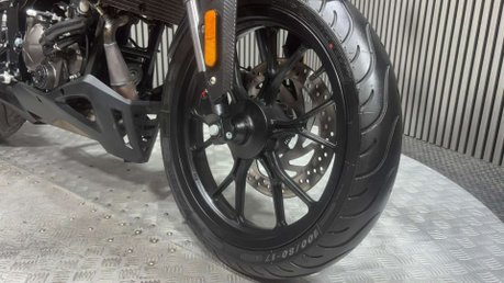 Aprilia Tuono 2025 25 PLATE 15BHP E5 SPORTS BIKE LEARNER ONLY 3K 40