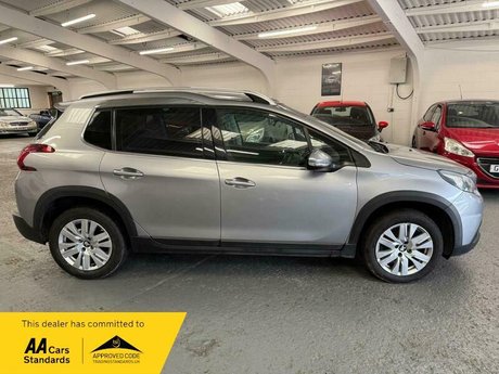 Peugeot 2008 1.2 PureTech Allure Premium Euro 6 (s/s) 5dr 4