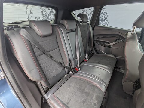 Ford Kuga ST-LINE TDCI 17