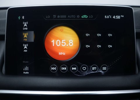 MG HS 1.5 MG HS Exclusive Semi-Auto 5dr 19