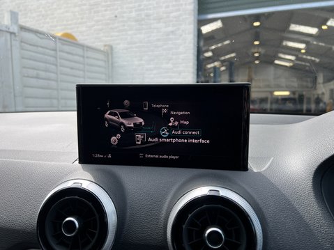 Audi Q2 1.5 TFSI CoD 35 Black Edition SUV 5dr Petrol S Tronic Euro 6 (s/s) (150 ps) 29