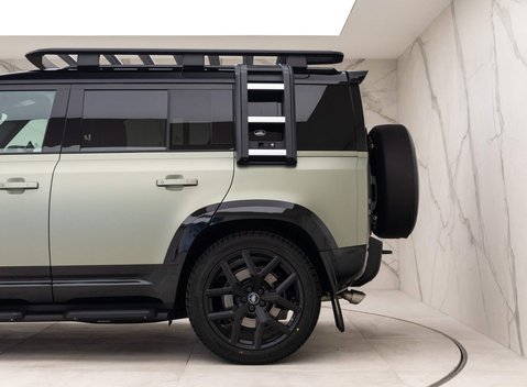 Land Rover Defender V8 33