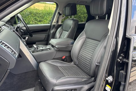 Land Rover Discovery D300 HSE Panel Van - Rear Seat Conversion / Black Pack 30