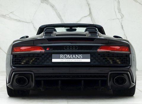 Audi R8 Spyder V10 Performance Carbon Black 6