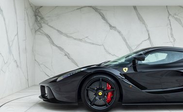 Ferrari LaFerrari 24