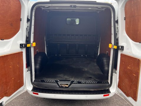 Ford Transit Custom 2.0 300 EcoBlue Limited Crew Van L2 H1 Euro 6 (s/s) 5dr 27