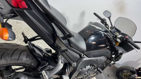 Yamaha Fazer 2010 19K SPARES OR REPAIR PROJECT BIKE 800CC SPORTS TOURER 9