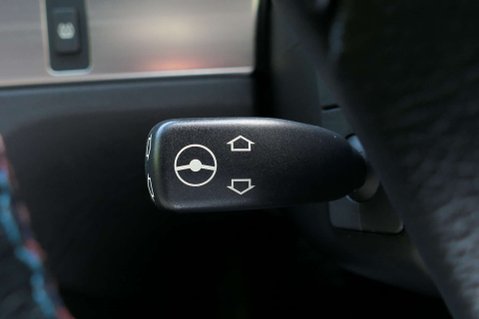 BMW M5 4.9 M5 4dr 35