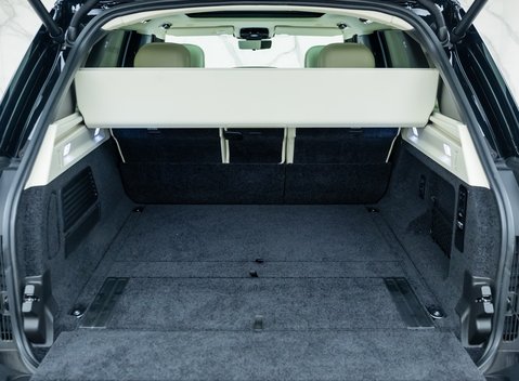 Land Rover Range Rover P510e First Edition 40