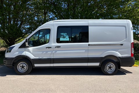 Ford Transit 350 L3H2 130 ps DCIV with Air Con & Sat Nav 7