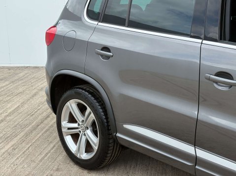 Volkswagen Tiguan 2.0 Tiguan R-Line Edition TDI BlueMotion Technology 4Motion Semi-Auto 4WD 5 8