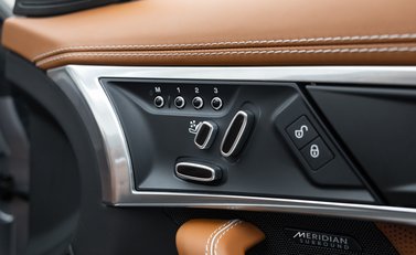 Jaguar F-Type SVR Convertible 17