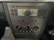 Vauxhall Meriva 1.6i 16v Club Easytronic 5dr 17