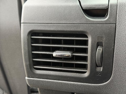 Nissan X-Trail 2.0 dCi Tekna Auto 4WD Euro 5 5dr (AVM) 70