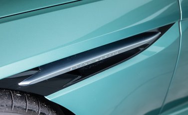 Aston Martin DB12 Coupe 33