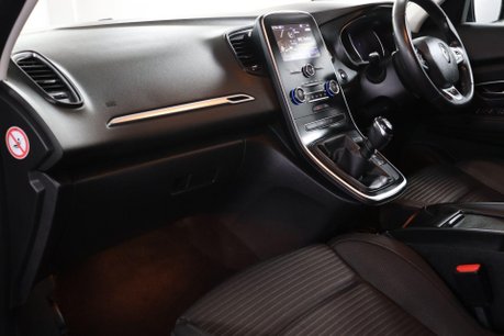 Renault Grand Scenic ICONIC TCE 28