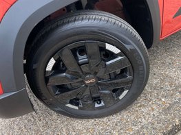 Dacia Spring Spring Extreme EV 5dr (26.8KWH) 65 BHP model 3