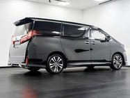 Toyota Alphard 2.5 MPV 2.5 SUV Automatic Petrol Hybrid 17
