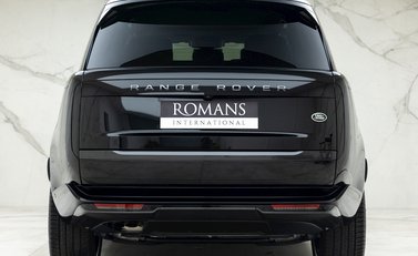 Land Rover Range Rover D350 Autobiography LWB 7 Seater 5
