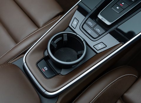 Porsche 911 Turbo S Cabriolet (992) 28