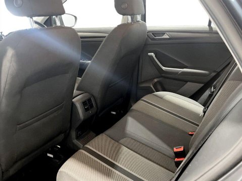 Volkswagen T-Roc 1.6 TDI SE SUV 5dr Diesel Manual Euro 6 (s/s) (115 ps) Air Con - Alloys - D 20