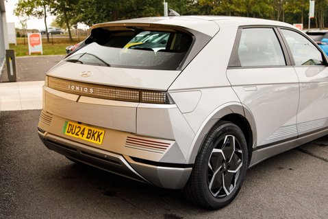 Hyundai IONIQ 5 PREMIUM 8