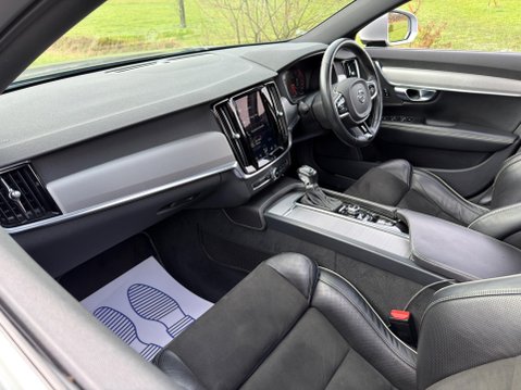 Volvo V90 2.0 D4 R-Design Auto Euro 6 (s/s) 5dr 49