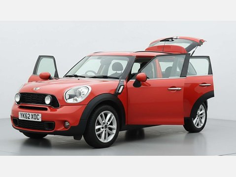 Mini Countryman 2.0 Cooper SD SUV 5dr Diesel Auto ALL4 Euro 5 (143 ps) 3