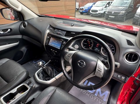 Nissan Navara 2.3 Navara Tekna dCi 4WD 5dr 22