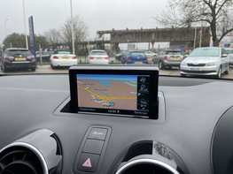 Audi A1 1.0 A1 Sport Nav TFSI Semi-Auto 3dr 25