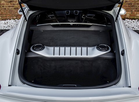 Porsche Cayman GT4 24